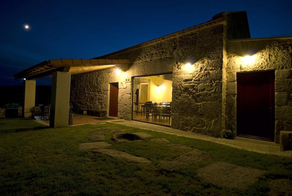Casa Entre-Palheiros e Casa do Canastro Montalegre Quarto foto